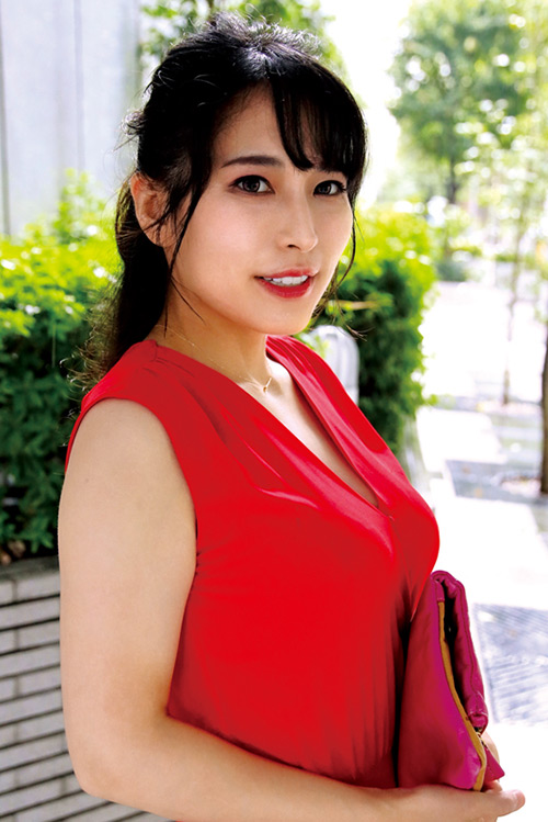 【ehitodumadx-0334】清楚な顔してドエロい下着を身に付けてる奥さま。のパッケージ画像